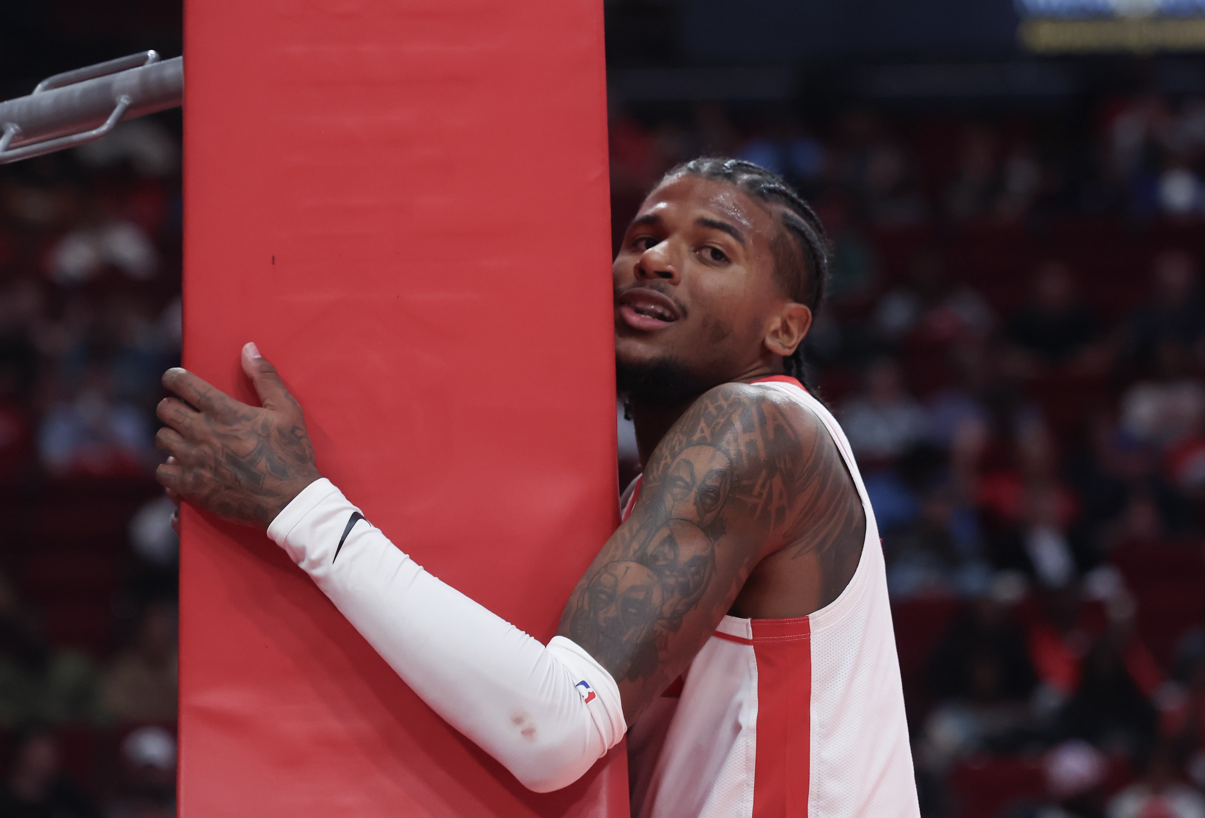 棋牌-转折点斯图加特战术微调；NBA常规赛国际比赛日攻防权衡；压力陡增；球探报告显示潜力-棋牌